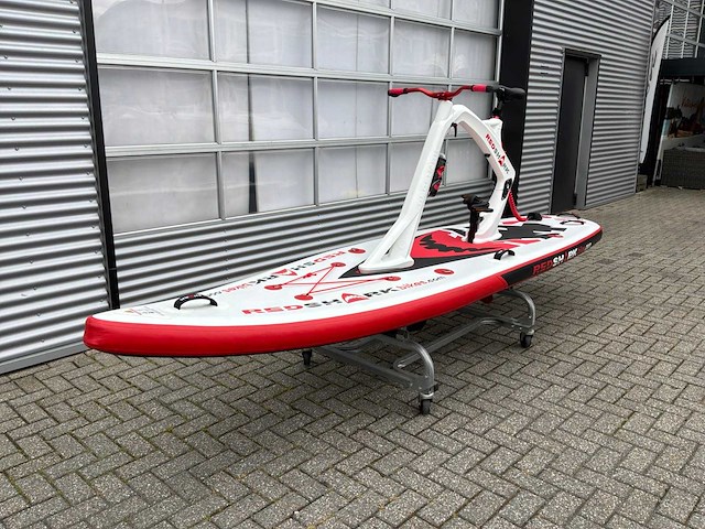 Red shark bike surf - afbeelding 1 van  8