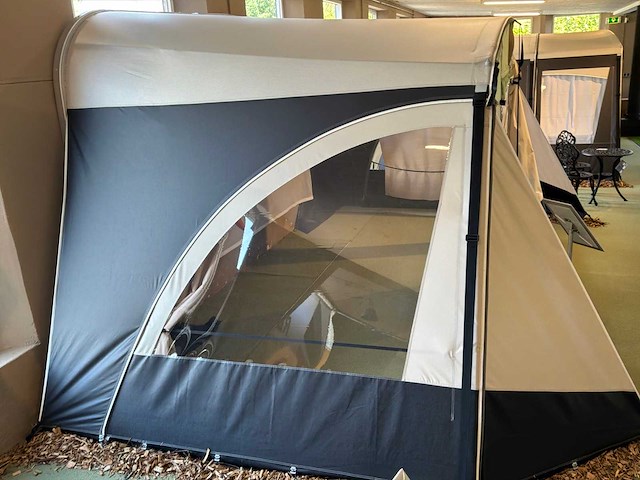 Reda lucca 240 voortent (858-870 cm) - afbeelding 8 van  12