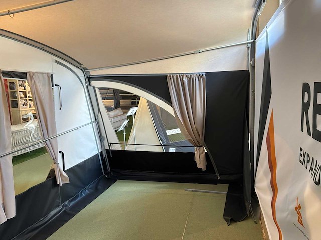 Reda lucca 240 voortent (858-870 cm) - afbeelding 12 van  12