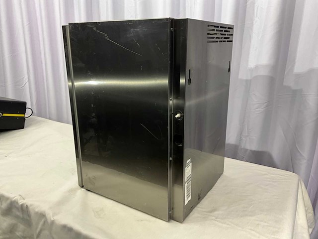 Redbull mini koelkast - afbeelding 2 van  2