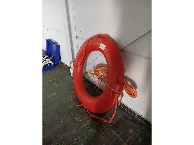 Reddingsboei, besto buoy - afbeelding 2 van  3