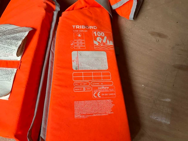 Reddingsvest en pedel - afbeelding 3 van  3