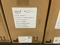 Redditch medical inspec batch niet-steriele bottels en steriele zakdoekjes - afbeelding 4 van  7