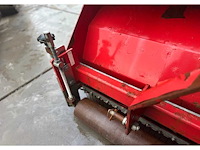 Redexim - v-top - verticuteermachine uitgevoerd als veegborstel - 2008 - afbeelding 12 van  13