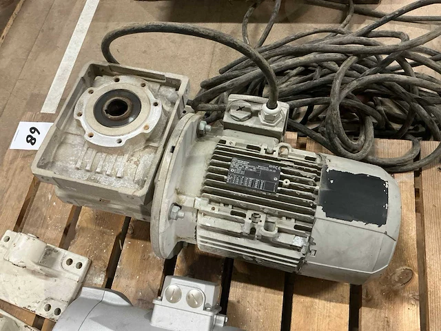 Reductor motor (4x) - afbeelding 8 van  10