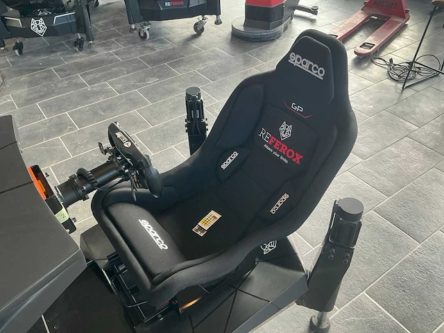 Referox savage race simulator - afbeelding 13 van  16
