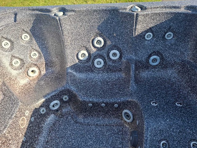 Reflection spa 6 persoons jacuzzi en buitenspa - afbeelding 3 van  33