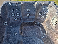 Reflection spa 6 persoons jacuzzi en buitenspa - afbeelding 22 van  33