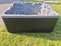Reflection spa 6 persoons jacuzzi en buitenspa - afbeelding 28 van  33