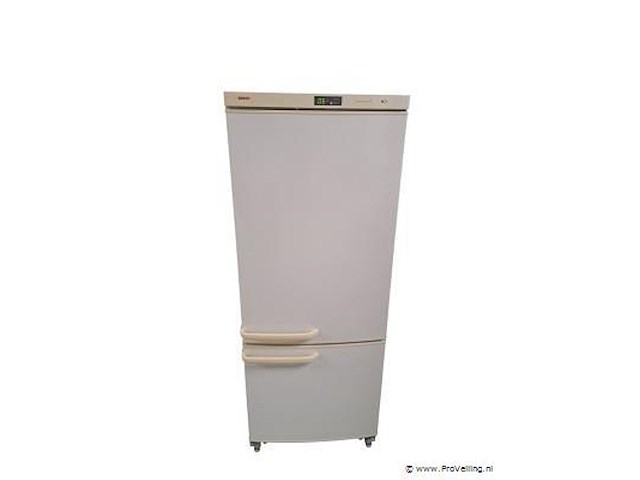 Refurbished – bosch koel-vriescombinatie kge2520nl/03 – 244l koelen, 54l vriezen - afbeelding 3 van  3