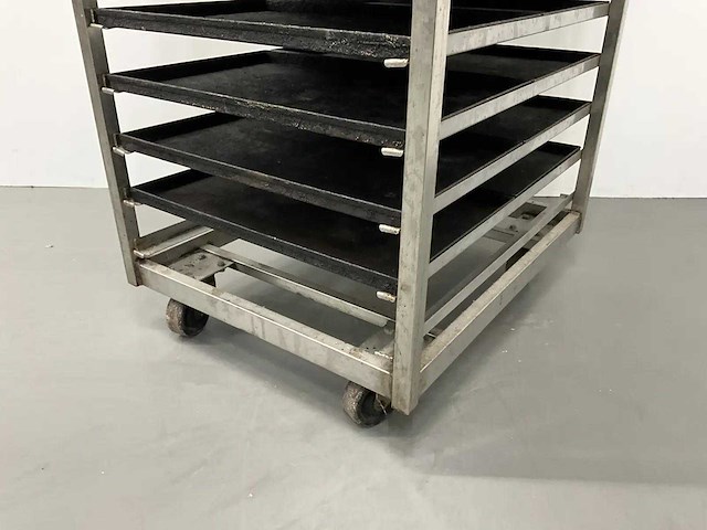 Regaalwagen met bakplaten - afbeelding 3 van  6