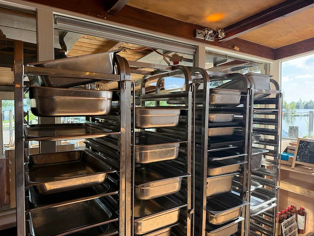 Regaalwagen met gastronormbakken en deksels (4x) - afbeelding 4 van  6