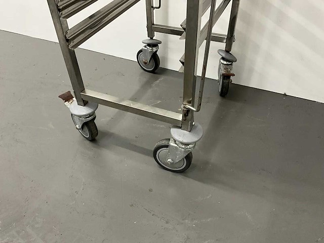 Regaalwagen - afbeelding 1 van  5