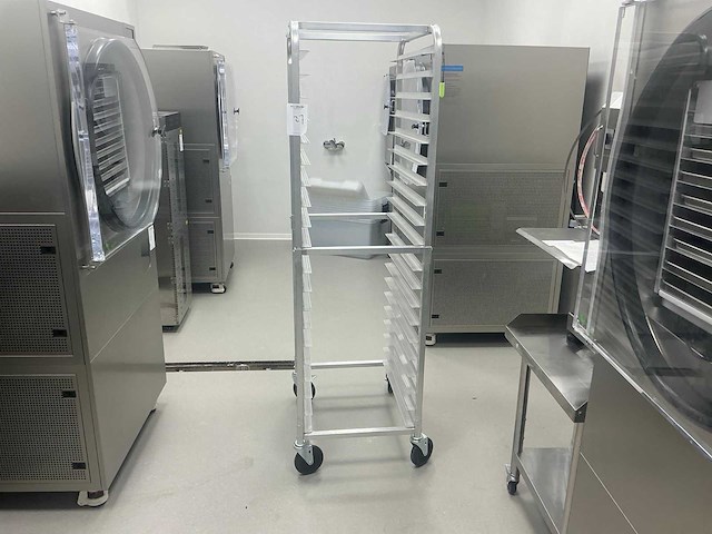 Regaalwagen - afbeelding 1 van  2