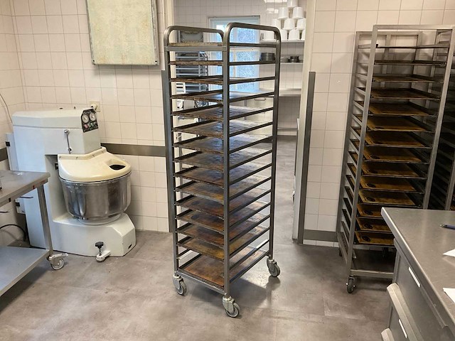 Regaalwagen - afbeelding 1 van  1