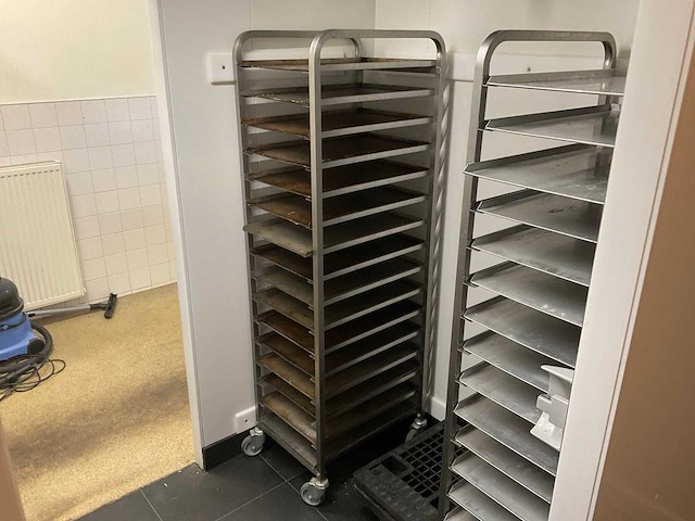 Regaalwagen - afbeelding 1 van  1