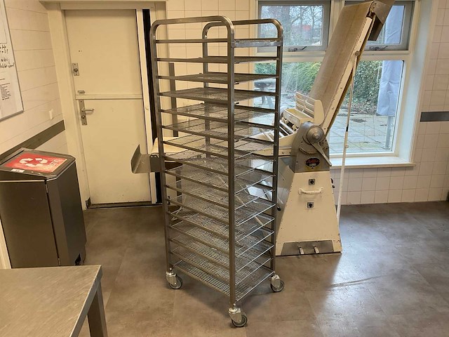 Regaalwagen - afbeelding 1 van  1