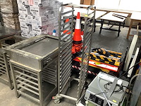 Regaalwagen - afbeelding 1 van  1