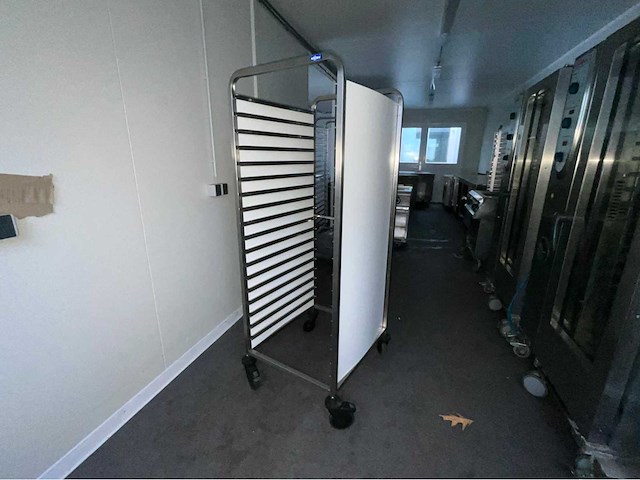 Regaalwagen - afbeelding 1 van  5