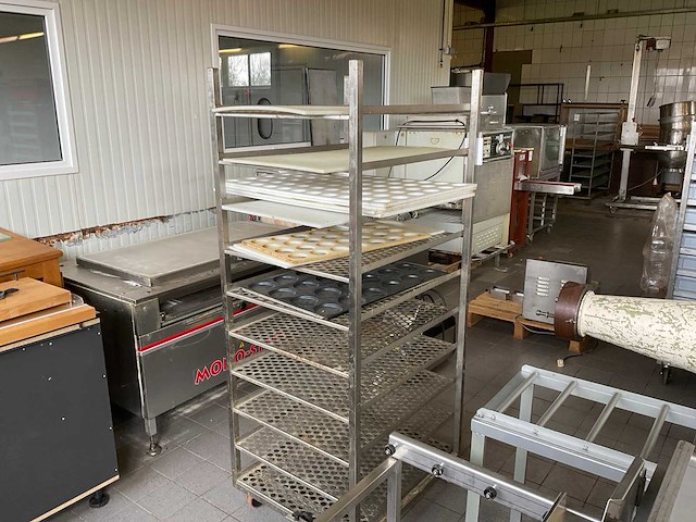 Regaalwagen - afbeelding 1 van  6