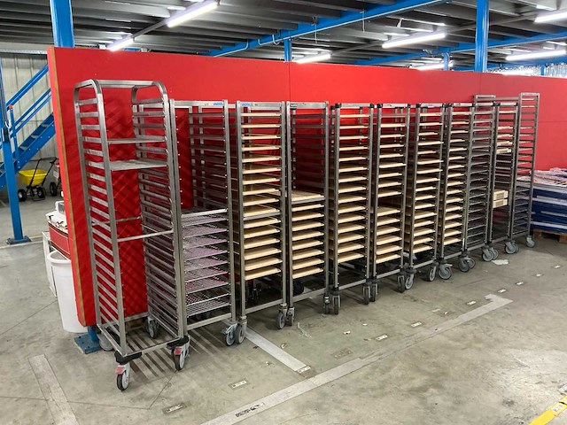 Regaalwagens 11 stuks gn 1/1 overige ovens en steamers - afbeelding 2 van  7