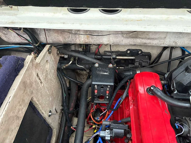 Regal - 1800 lsr - speed boats - 1999 - afbeelding 13 van  21