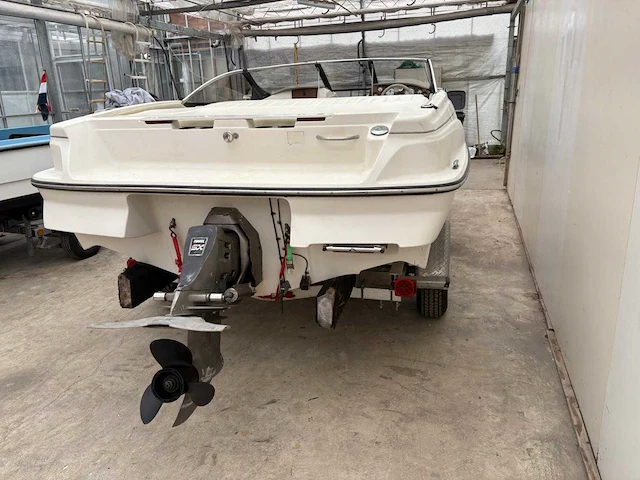 Regal - 1800 lsr - speed boats - 1999 - afbeelding 15 van  21