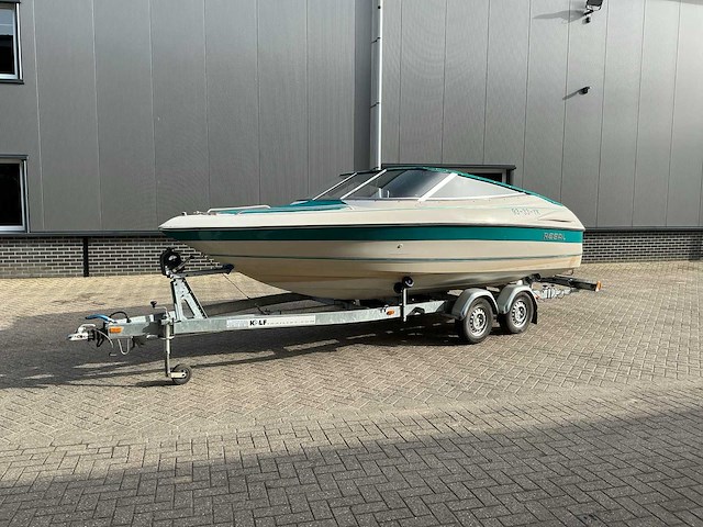 Regal 182se valanti speedboot met kalf boottrailer - afbeelding 1 van  43