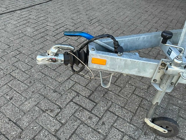 Regal 182se valanti speedboot met kalf boottrailer - afbeelding 21 van  43