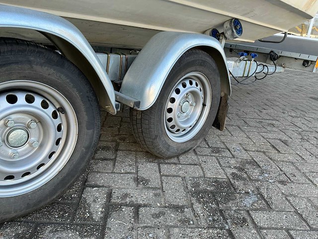 Regal 182se valanti speedboot met kalf boottrailer - afbeelding 31 van  43