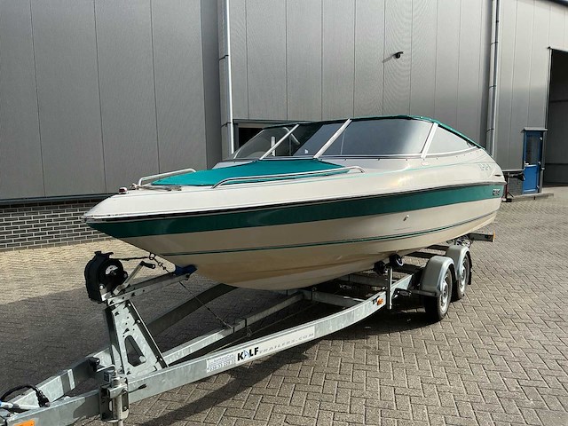 Regal 182se valanti speedboot met kalf boottrailer - afbeelding 23 van  43