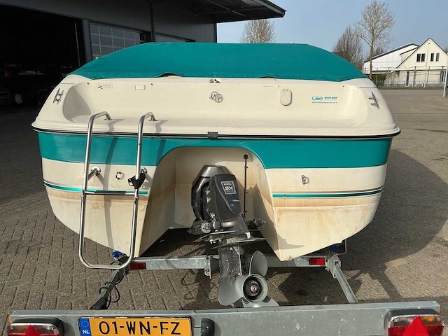 Regal 182se valanti speedboot met kalf boottrailer - afbeelding 42 van  43