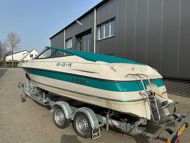 Regal 182se valanti speedboot met kalf boottrailer - afbeelding 43 van  43