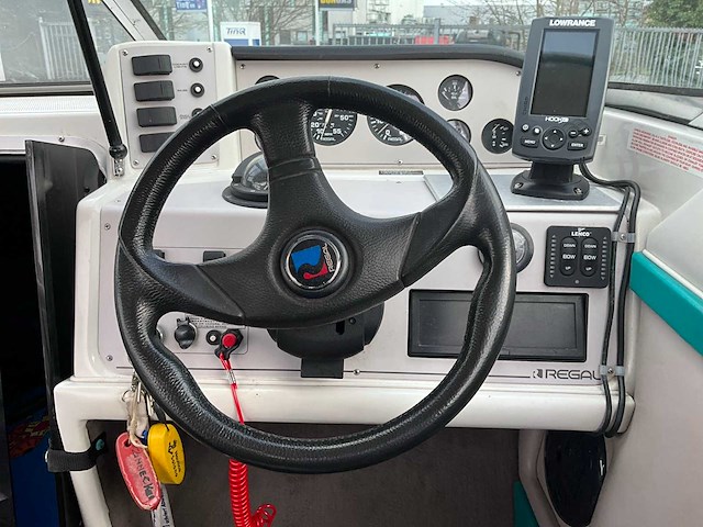 Regal 196 se-sc-10 bow rider met boottrailer - afbeelding 2 van  29