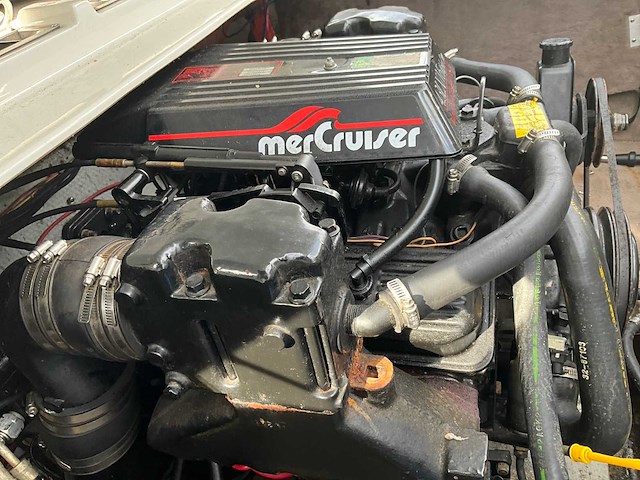 Regal 196 se-sc-10 bow rider met boottrailer - afbeelding 15 van  29