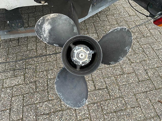 Regal 196 se-sc-10 bow rider met boottrailer - afbeelding 20 van  29