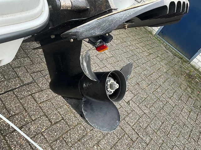 Regal 196 se-sc-10 bow rider met boottrailer - afbeelding 21 van  29