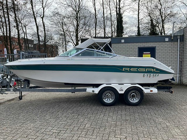 Regal 196 se-sc-10 bow rider met boottrailer - afbeelding 23 van  29