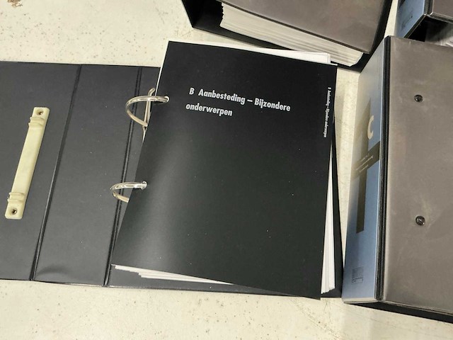 Regeling in de bouw boek collectie - afbeelding 2 van  4