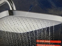 Regendouchekop met wandhouder, grohe, 250 cube, chroom - afbeelding 2 van  5
