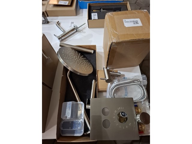 Regendoucheset inbouw, rvs geborsteld - afbeelding 1 van  8