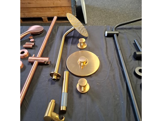 Regendoucheset xenz, duero highflow, goud geborsteld - afbeelding 2 van  6