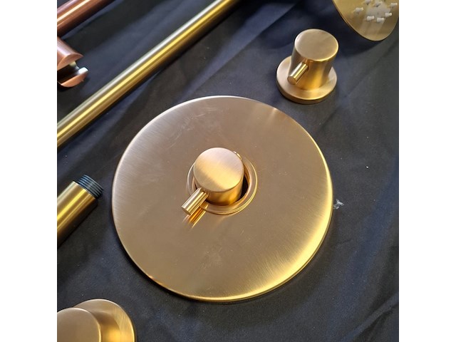 Regendoucheset xenz, duero highflow, goud geborsteld - afbeelding 4 van  6