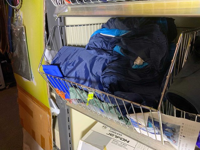 Regenkleding en petten - afbeelding 4 van  8