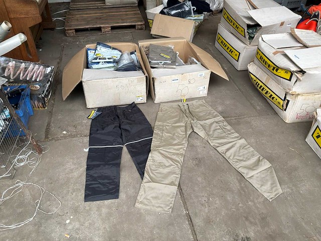 Regen/werk kleding (broek) (100x) - afbeelding 1 van  5