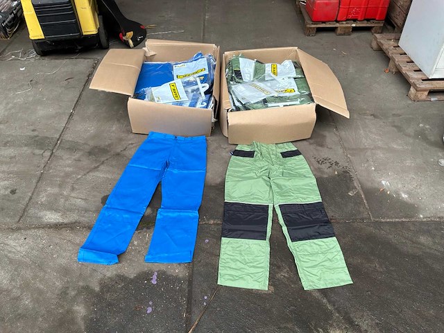 Regen/werk kleding (broek) (100x) - afbeelding 1 van  6