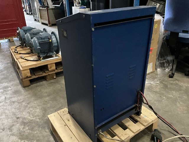 Reghel 3~fase heftrucklader - afbeelding 3 van  4