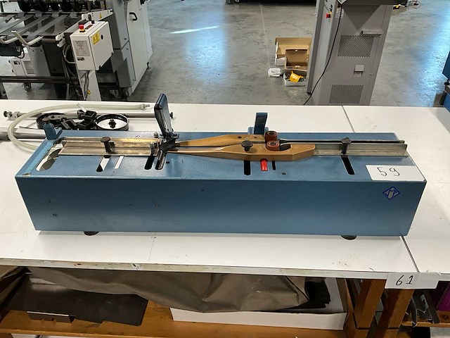 Regubinder handleiding boekbindmachine - afbeelding 2 van  7