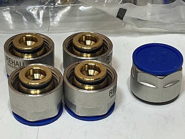 Rehau knelkoppeling rtn flex 16-g3/4e (25x) - afbeelding 1 van  5