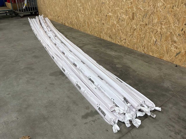 Rehau rautherm-fw sdr11 kunststof buis rood 63x5,8mm lengte a 5m. (11x) - afbeelding 1 van  7
